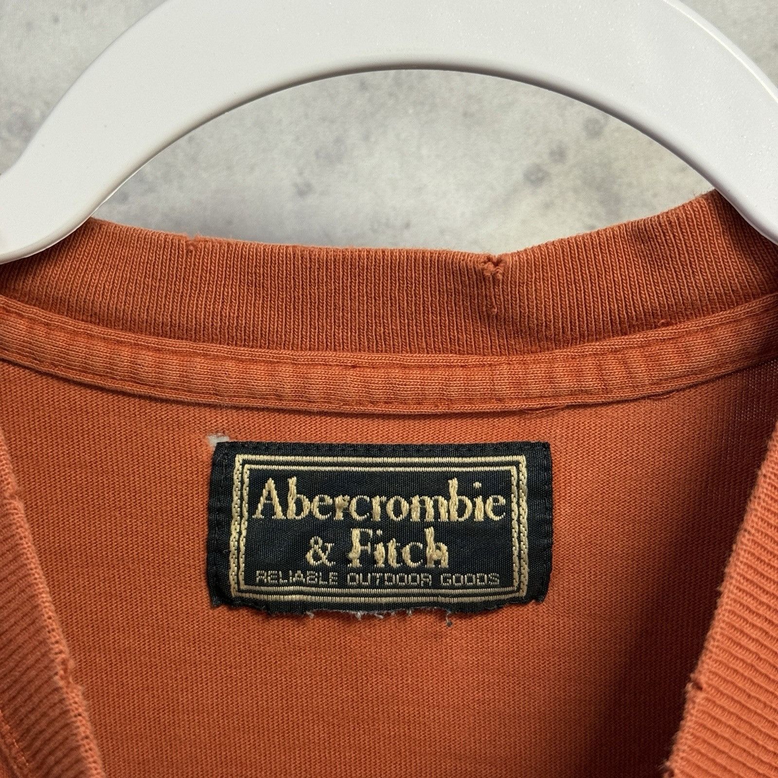 Abercrombie & Fitch Vintage Abercrombie & Fitch T Shirt Mens L/XL 22.5x28 Orange Size US L / EU 52-54 / 3 - 9 Thumbnail