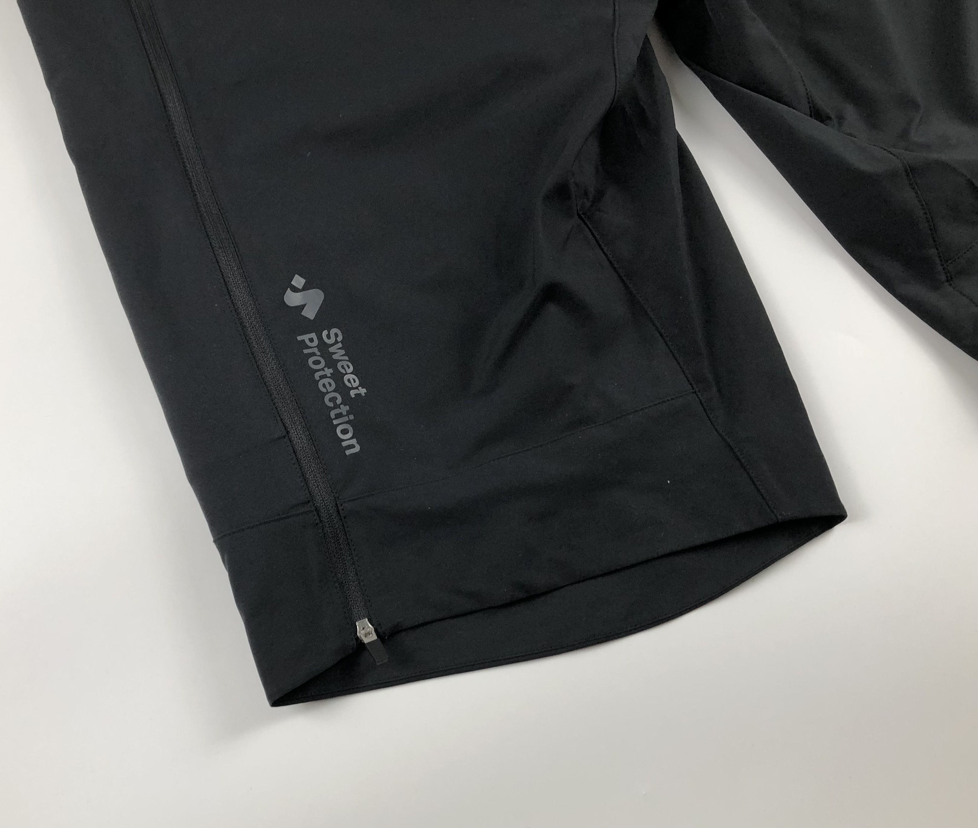 Other Sweet Protection Hunter Biking Shorts Size US 36 / EU 52 - 5 Thumbnail