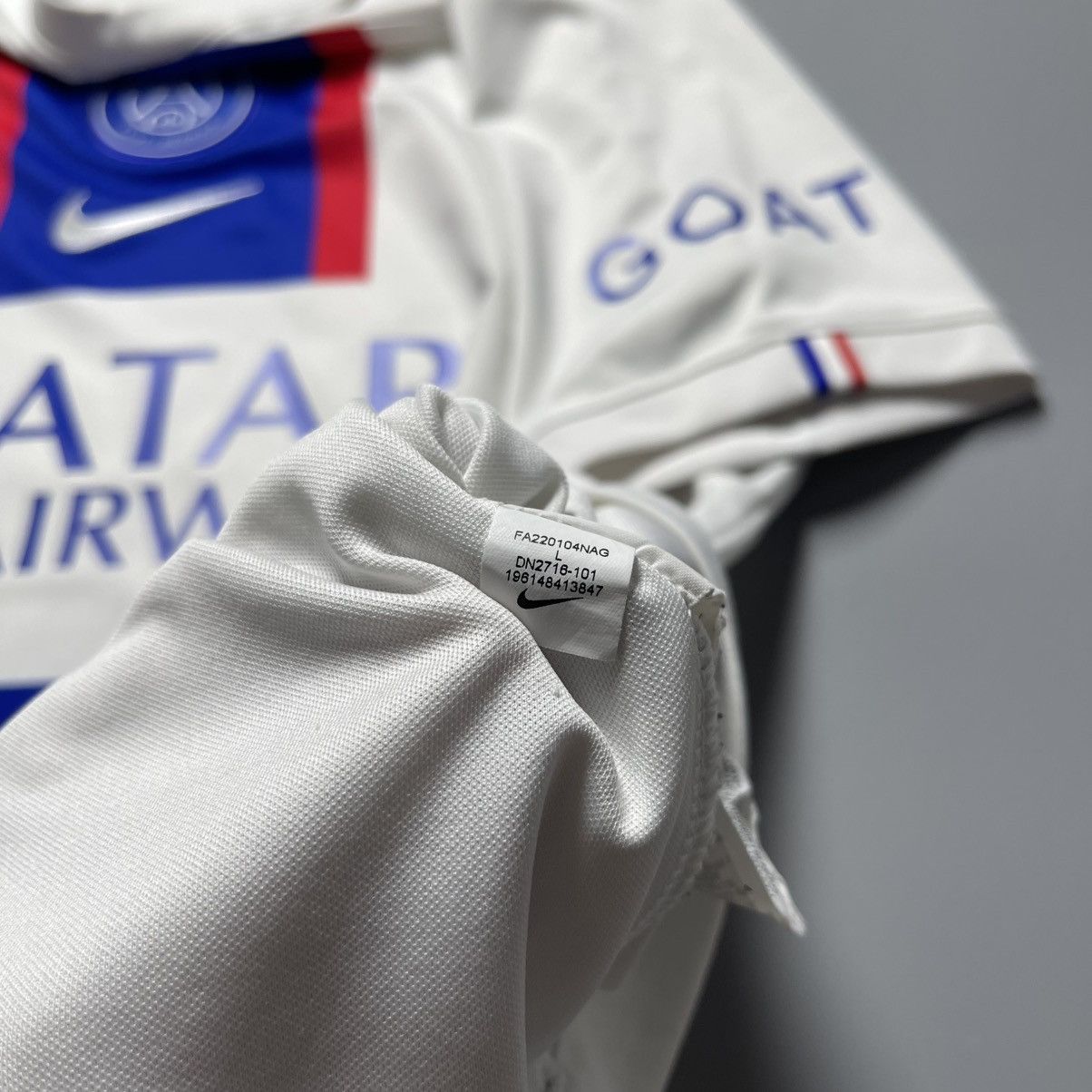 Nike PSG NIKE 2022/2023 FOOTBALL SOCCER THIRD JERSEY #30 MESSI Size US L / EU 52-54 / 3 - 12 Thumbnail