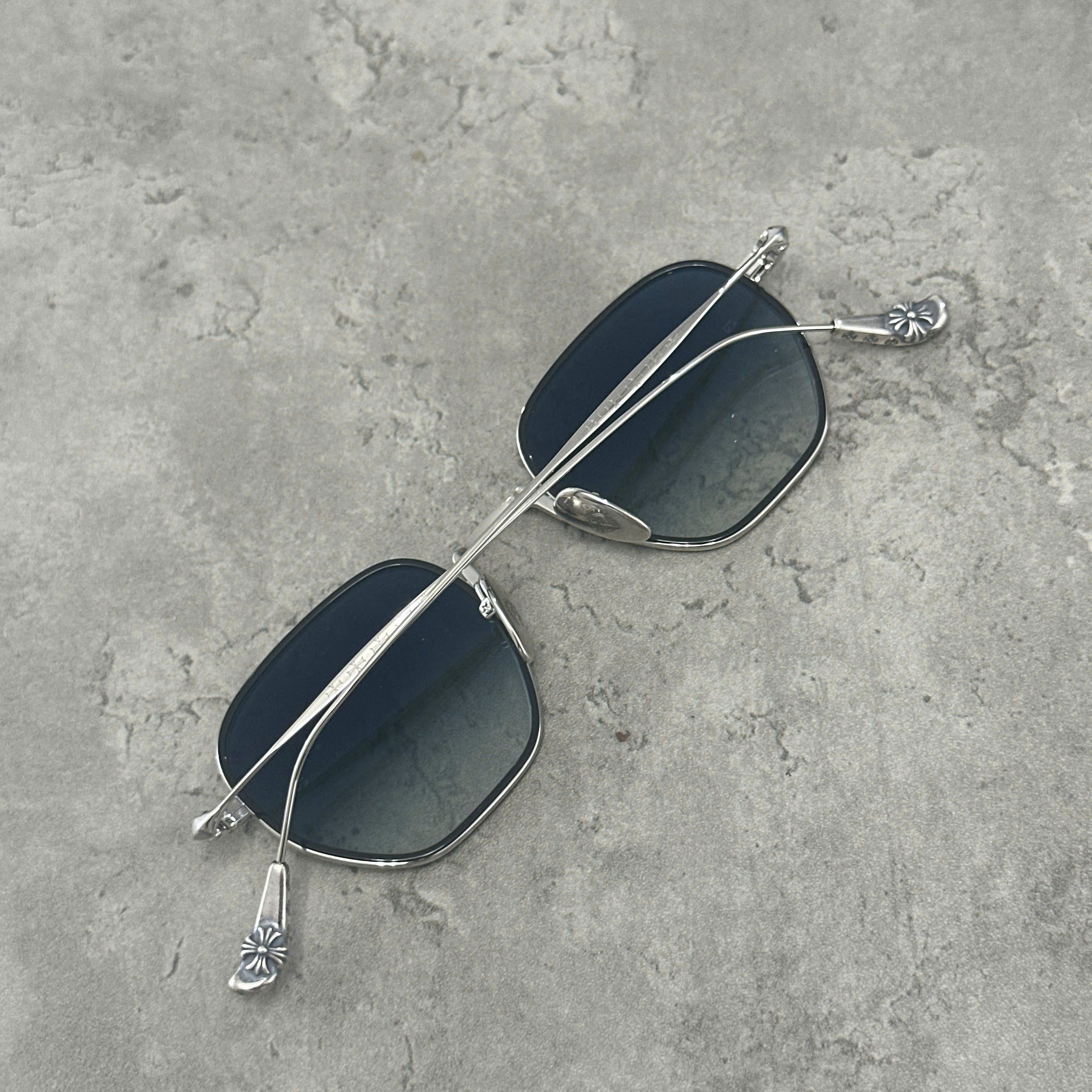 CHROME HEARTS BONE PRONE I Black/Shiny Silver