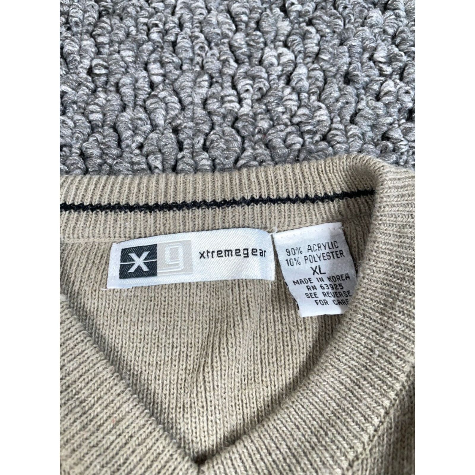 Vintage VTG Y2K Xtreme Gear V-Neck Sweater Vest Adult XL Beige Black Lightweight Preppy Size US XL / EU 56 / 4 - 4 Thumbnail