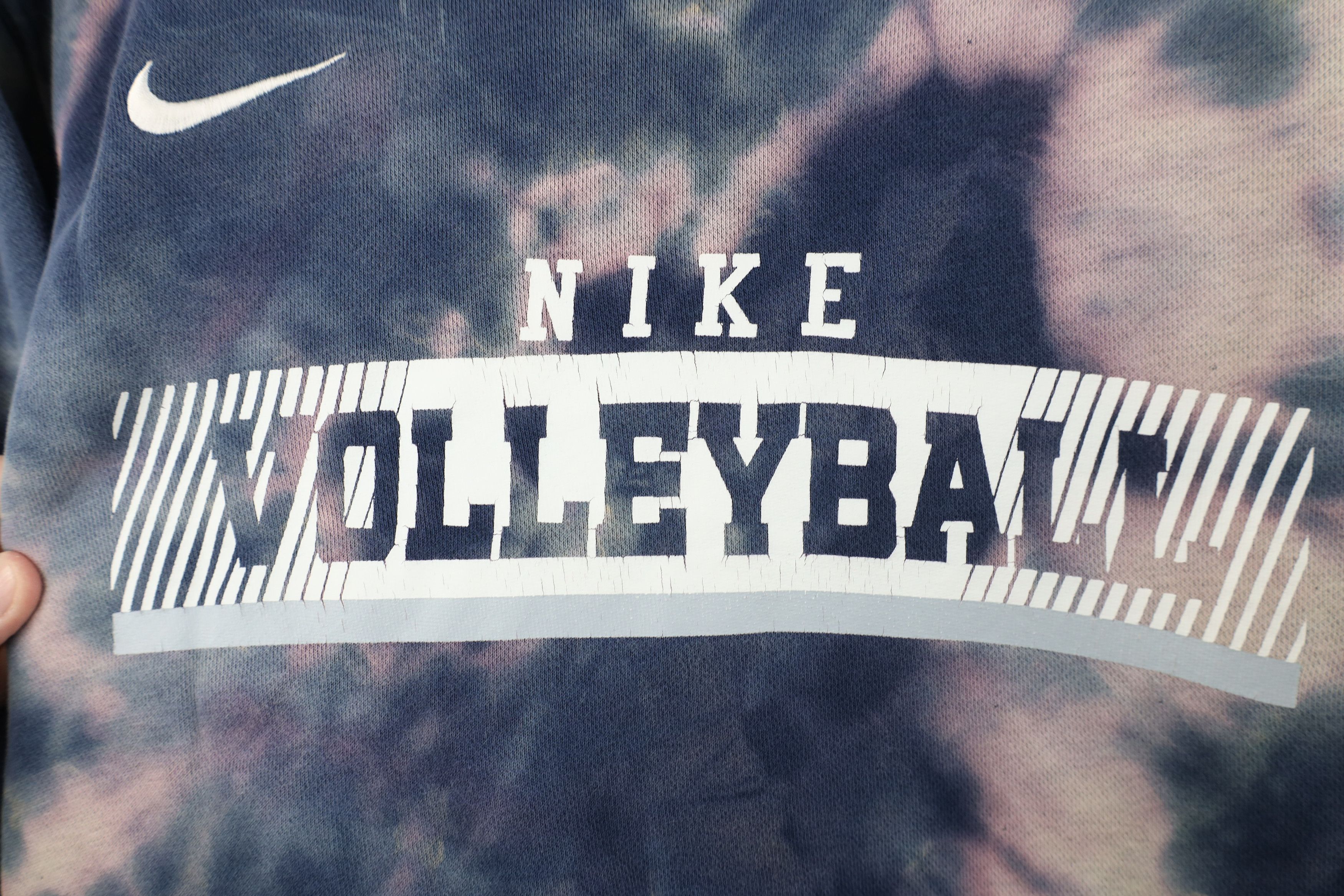 Nike Vintage Y2K Nike Volleyball Acid Wash Crewneck Sweatshirt Size M / US 6-8 / IT 42-44 - 5 Thumbnail