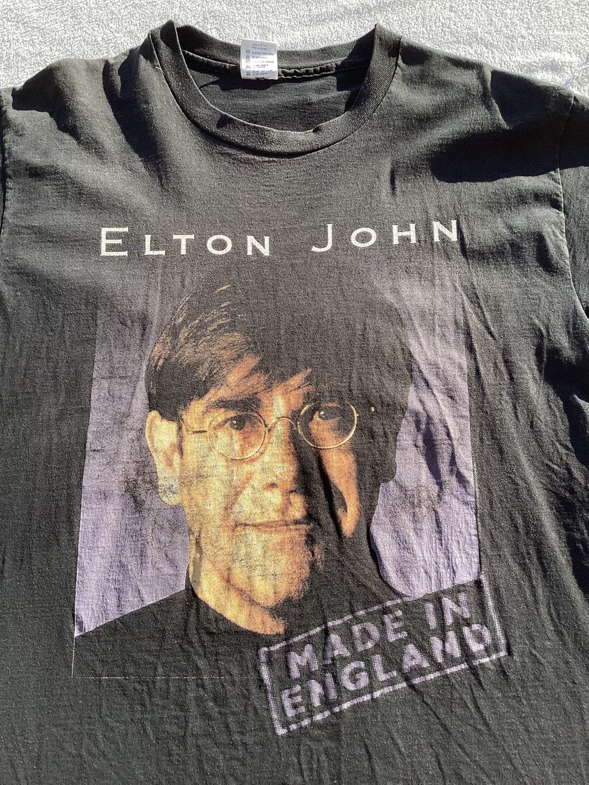 Other Vtg 95 Elton John made in England single stitch band T-shirt Size US XL / EU 56 / 4 - 2 Thumbnail