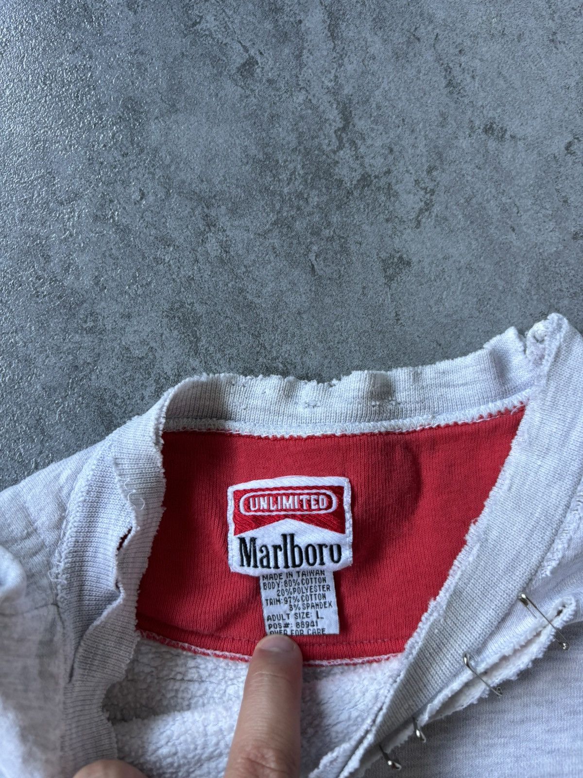 Marlboro Marlboro trash & distressed crewneck Size US L / EU 52-54 / 3 - 5 Thumbnail