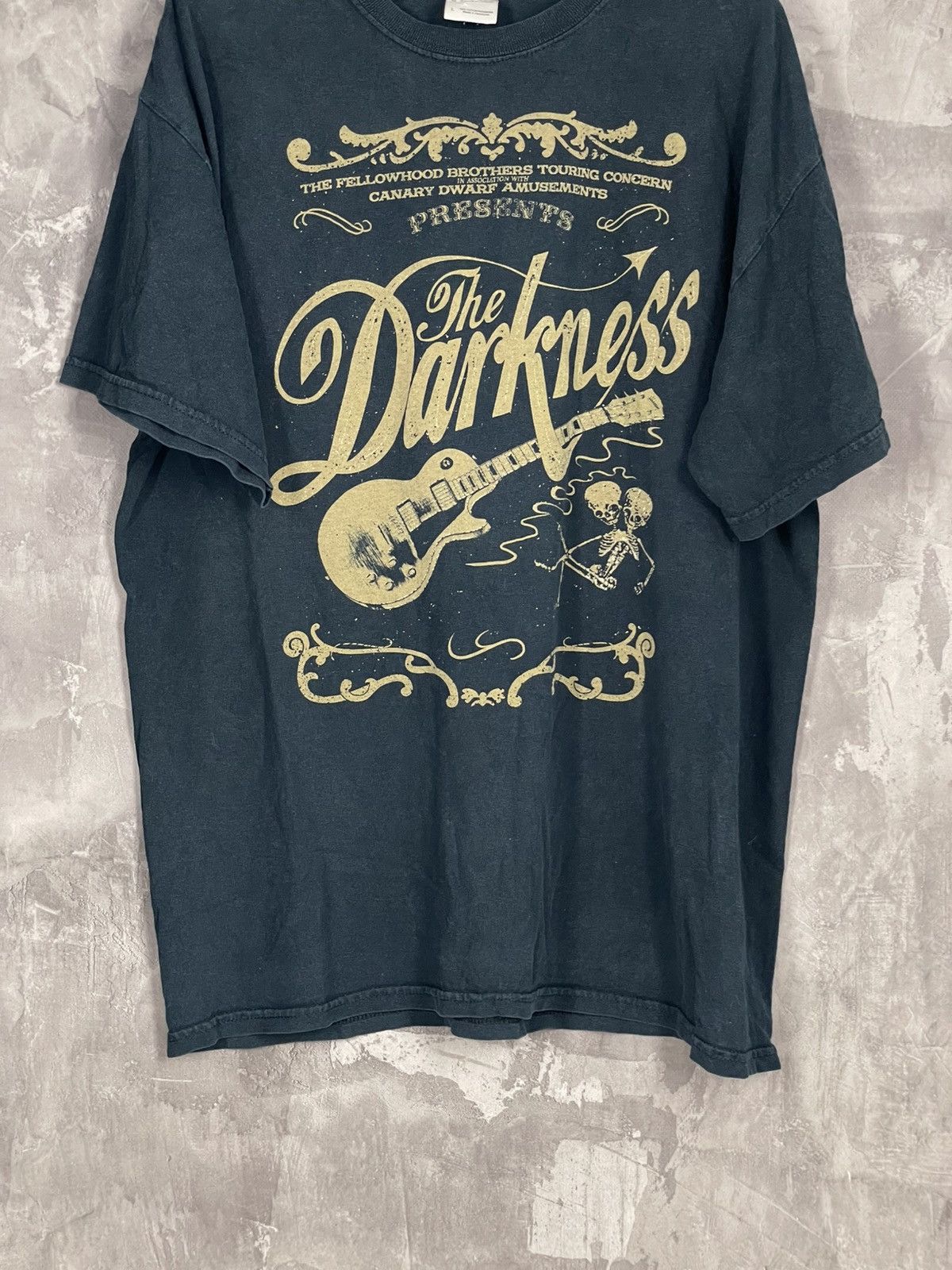 Band Tees Vintage The Darkness Band T-Shirts Size US L / EU 52-54 / 3 - 5 Thumbnail
