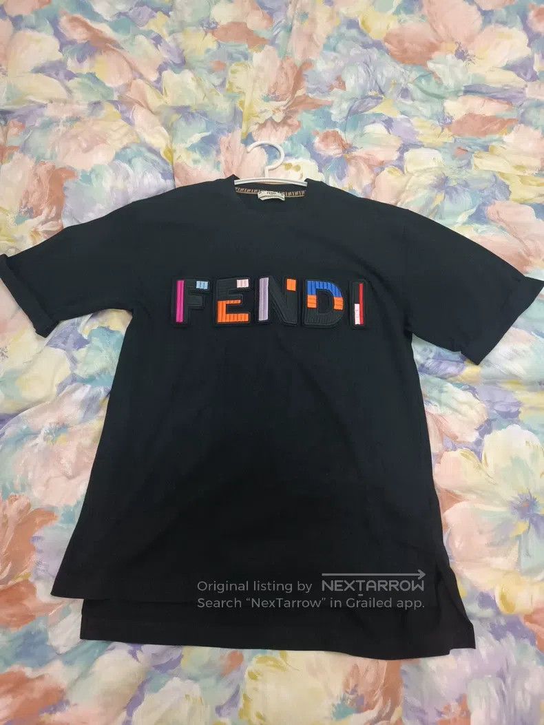 Fendi Fendi Short Sleeve Size XS / US 0-2 / IT 36-38 - 1 Thumbnail