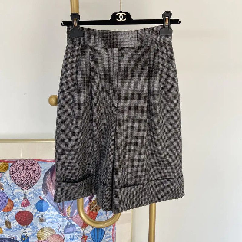 Miu Miu Miu Miu Gray Wool Women's Shorts 0089 Size 23" - 1 Thumbnail