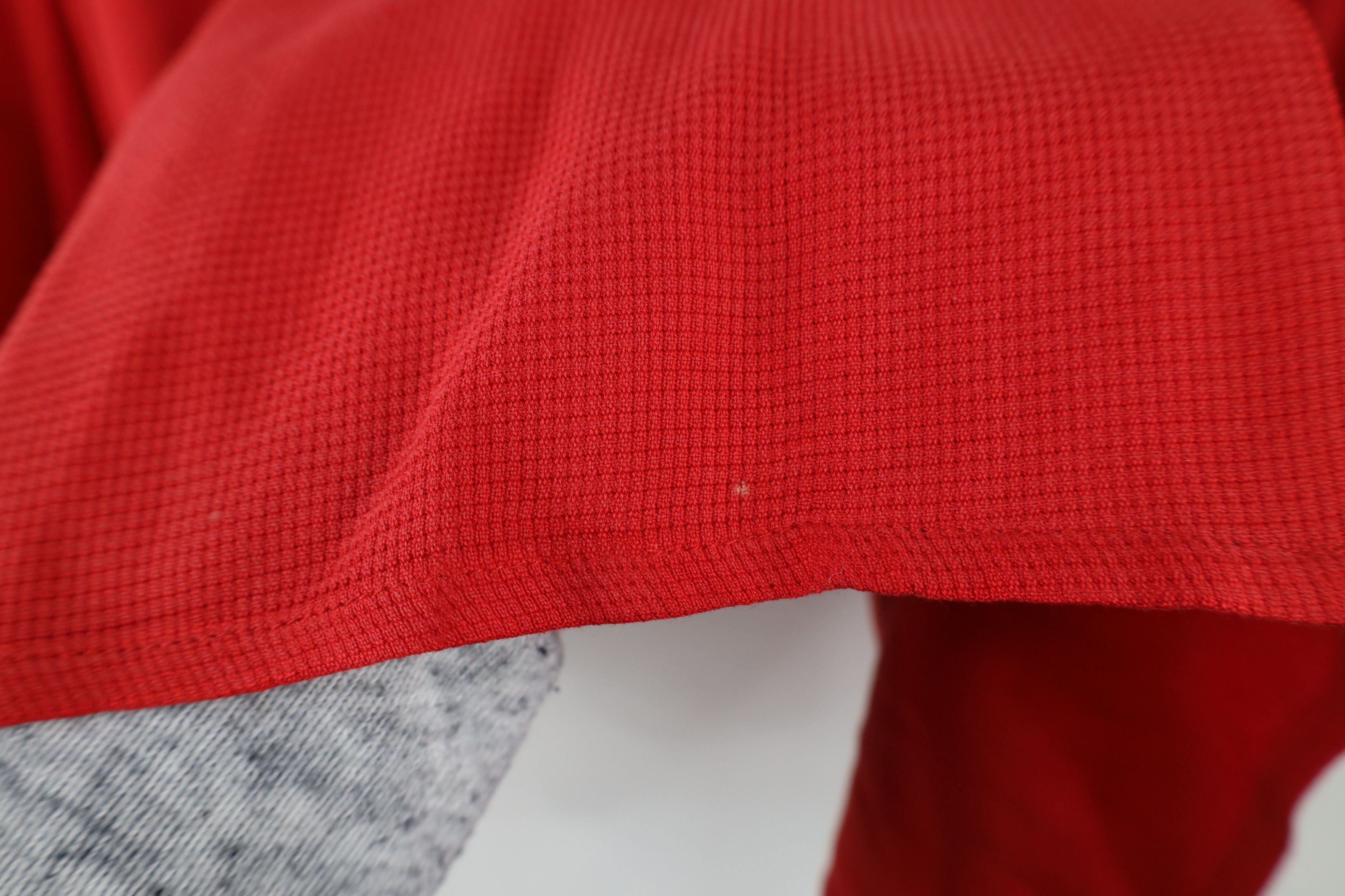 Vintage Vintage 90s Streetwear Silk Short Sleeve Button Shirt Red Size US XL / EU 56 / 4 - 6 Thumbnail