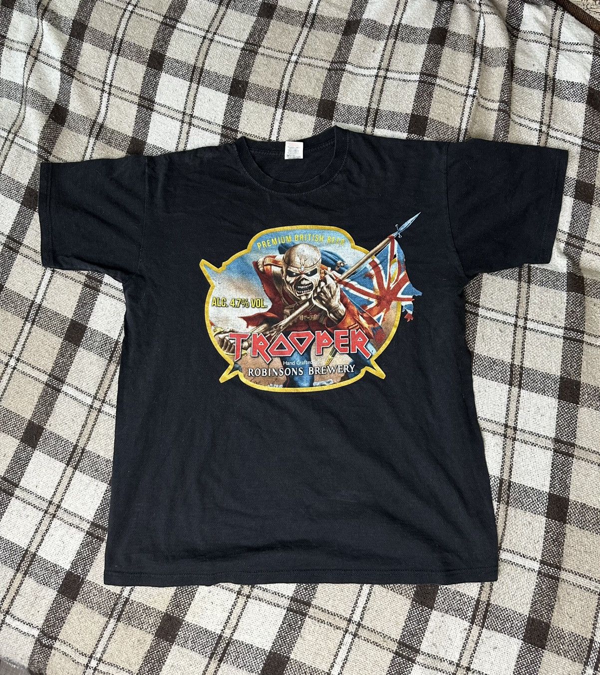 Iron Maiden Vintage 2013 Iron Maiden Trooper Beer T-shirt Size L Size US L / EU 52-54 / 3 - 1 Thumbnail
