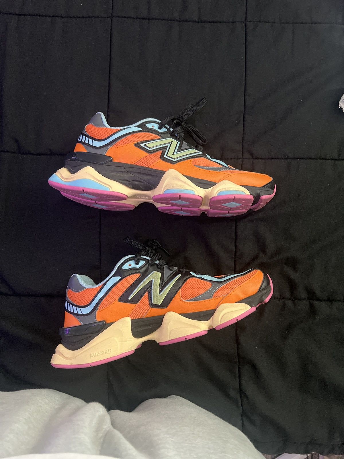 New Balance New Balance 9060 Size US 9 / EU 42 - 1 Thumbnail