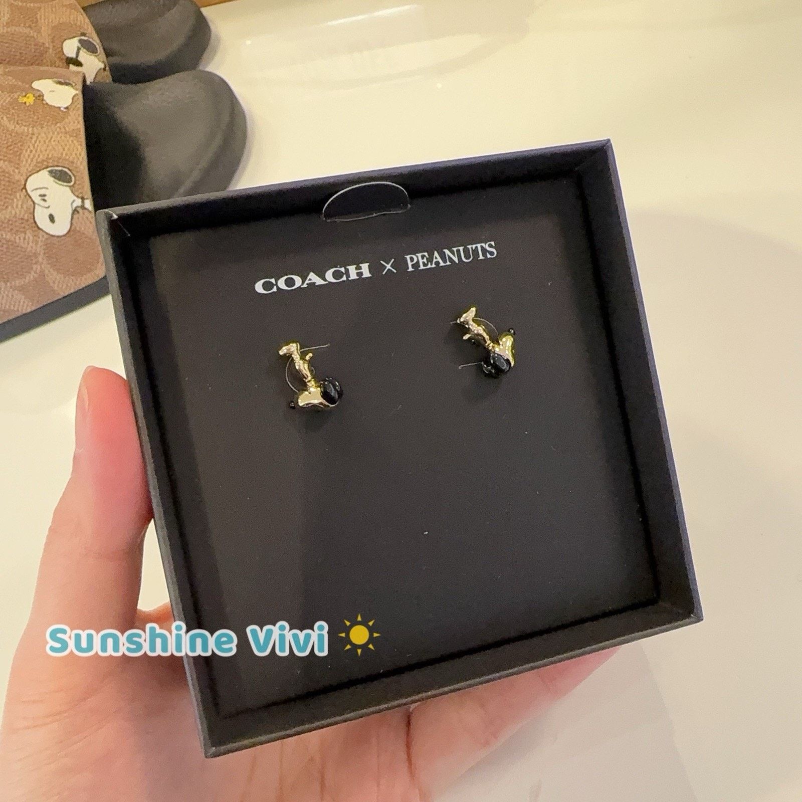 Coach NWT Limited Coach X Peanuts Snoopy Stud Earrings CCA49 Size ONE SIZE - 1 Thumbnail