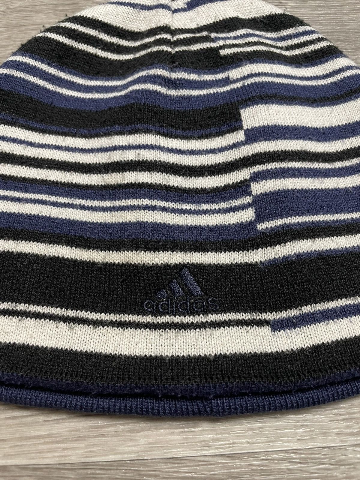 Adidas Vintage Adidas 2 in 1 Reversible 2 Sides Beanie Hat Y2K 90s Size ONE SIZE - 3 Thumbnail