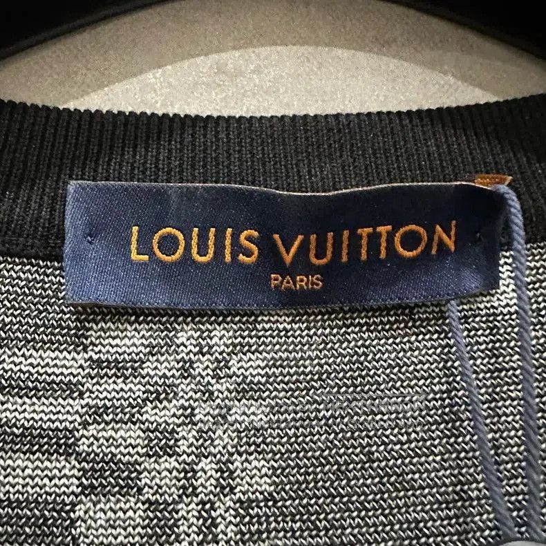 Louis Vuitton Louis Vuitton Checkerboard Logo Sweater. Size US L / EU 52-54 / 3 - 3 Thumbnail