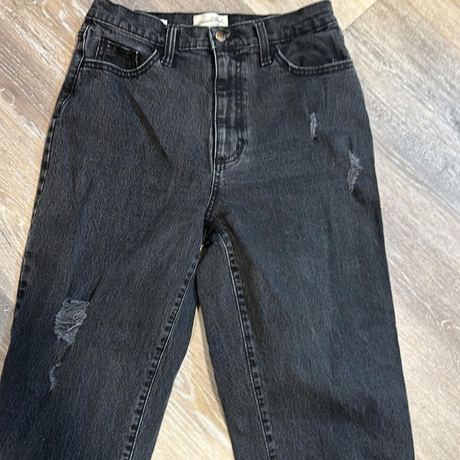 Other Universal Thread size 8/29 cropped black jean 26” inseam Size 30" / US 8 / IT 44 - 4 Thumbnail