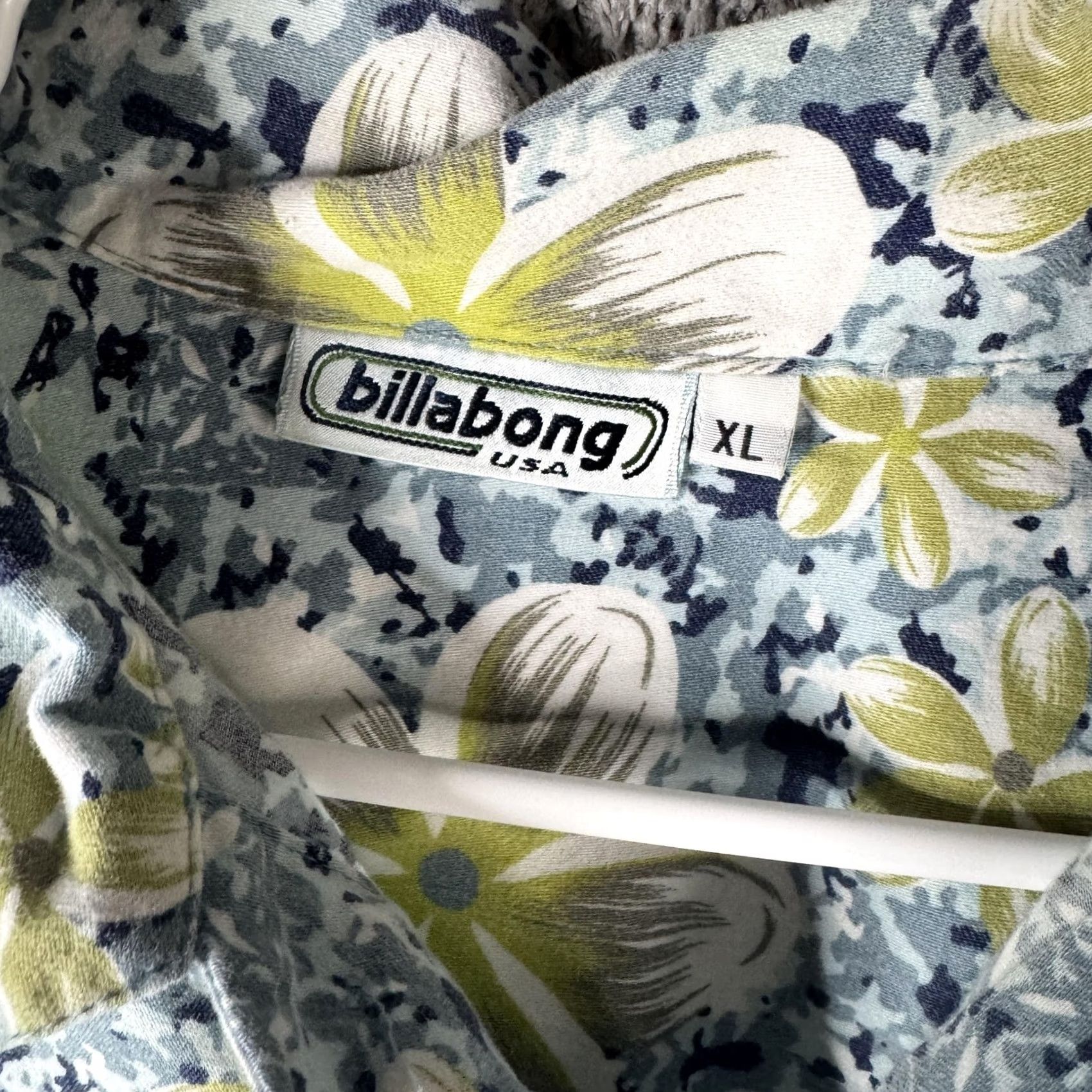 Billabong VINTAGE? No. Size US XL / EU 56 / 4 - 6 Thumbnail