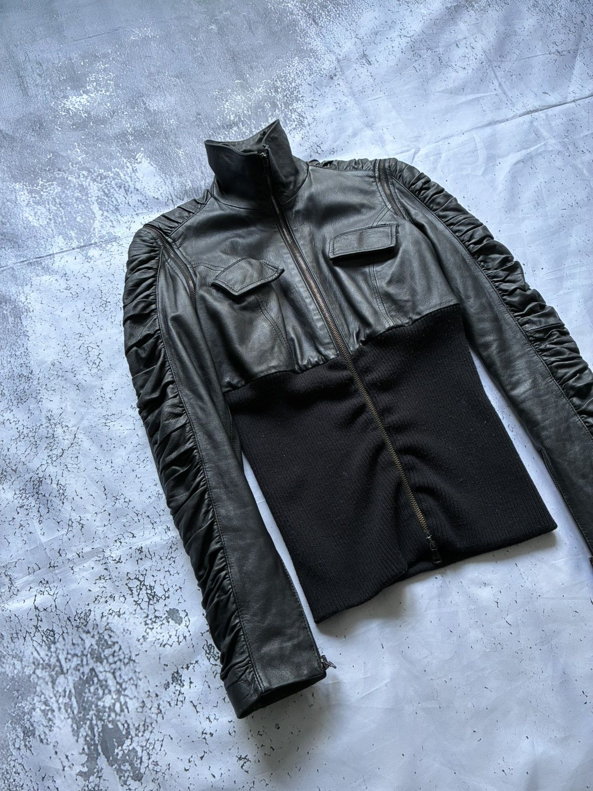 Dolce & Gabbana 2000s Dolce & Gabbana Plissé Hybrid Leather Jacket Size US XS / EU 42 / 0 - 5 Thumbnail