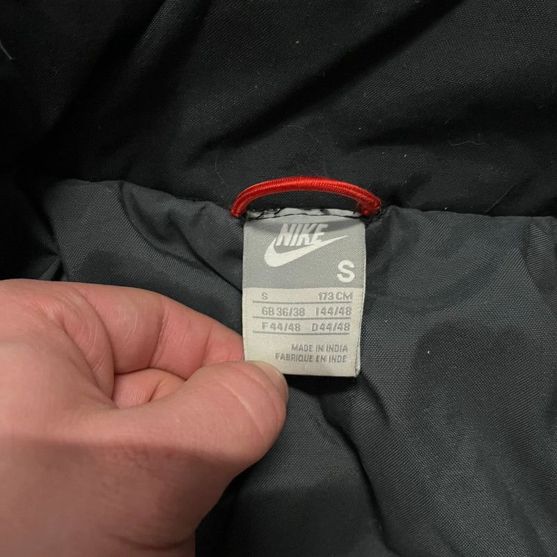 Nike Vintage Nike Solo Swoosh Jacket Retro Y2K Baggy 00s Size US S / EU 44-46 / 1 - 9 Thumbnail
