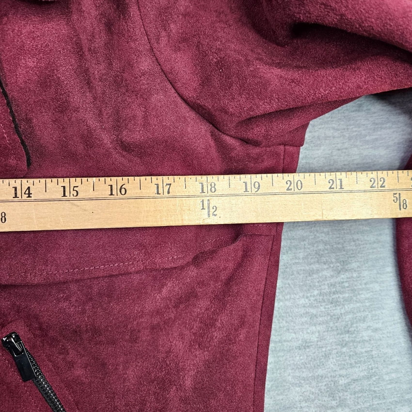 Vintage VINTAGE Kut From The Kloth Faux Suede Moto Jacket Burgundy Women's Size L Size L / US 10 / IT 46 - 5 Thumbnail