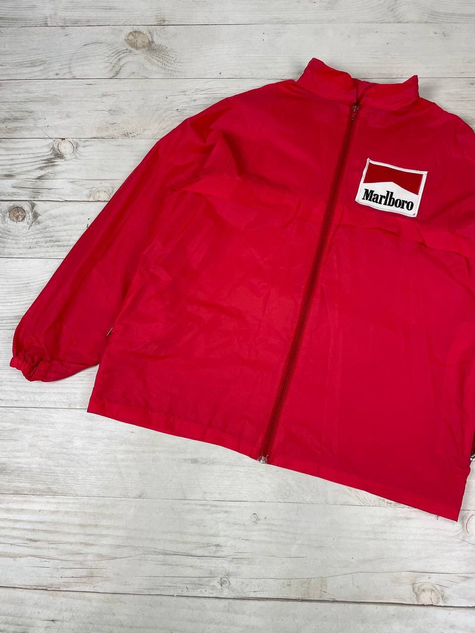 Marlboro Vintage Marlboro Big Logo Windbreaker Nylon Jacket 90s Size US XL / EU 56 / 4 - 2 Thumbnail