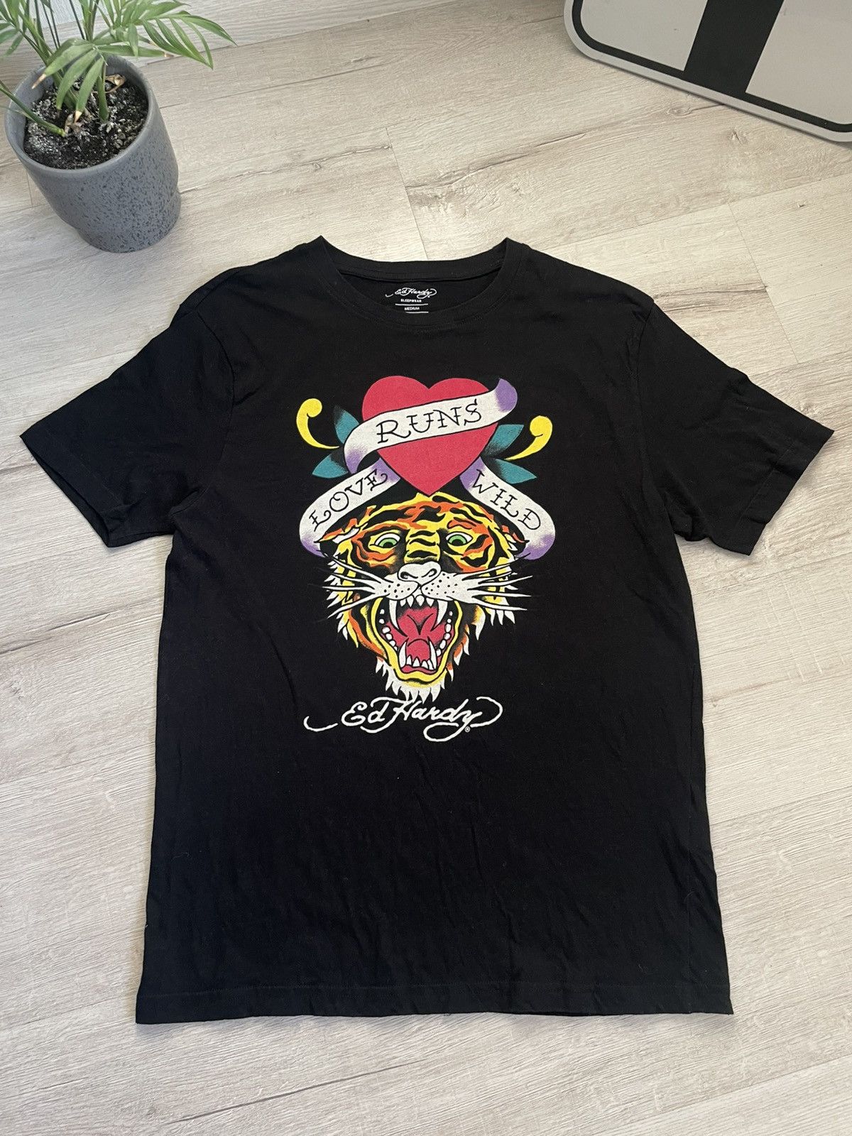 Christian Audigier Rare Ed Hardy Love Runs Wild Sleepwear Tattoo Tee Y2k Punk Size US M / EU 48-50 / 2 - 4 Thumbnail