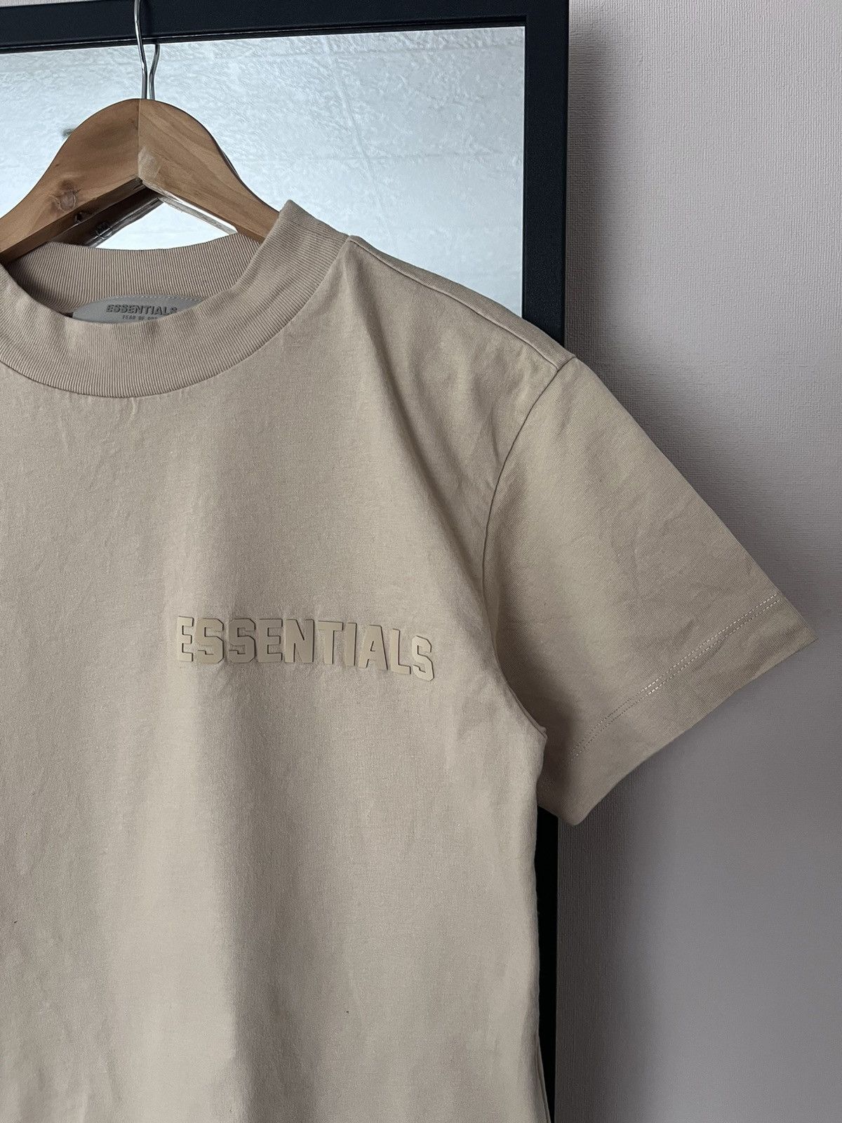 Fear of God Essentials Fear Of God Women's T-Shirt sz M Size M / US 6-8 / IT 42-44 - 3 Thumbnail