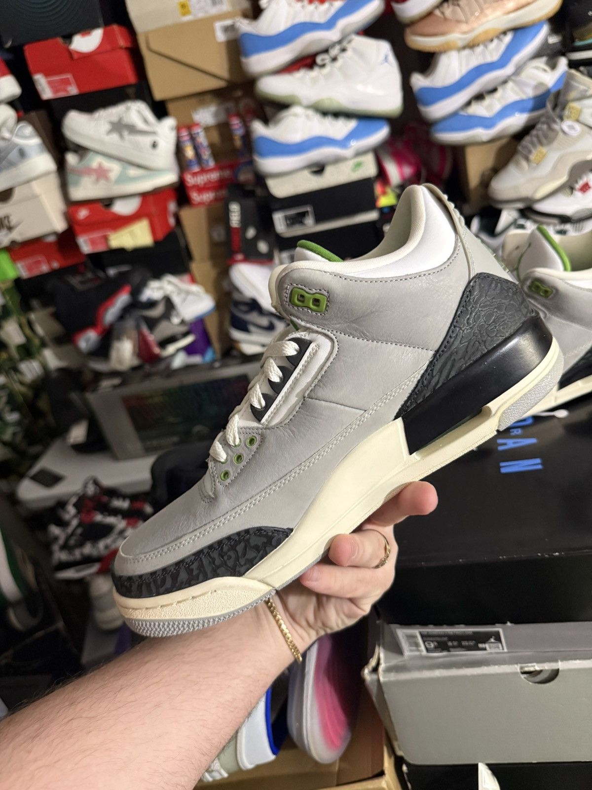 Jordan Brand Jordan retro 3 chlorophyll sz 10 Size US 10 / EU 43 - 3 Thumbnail