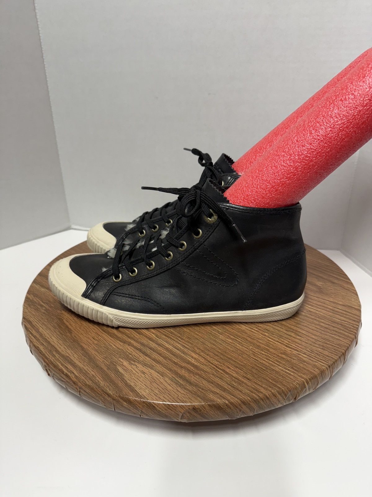 Tretorn Tretorn Leather Hightop Black Lace Up Sneakers Shoes Size 9 Size US 9 / IT 39 - 3 Thumbnail