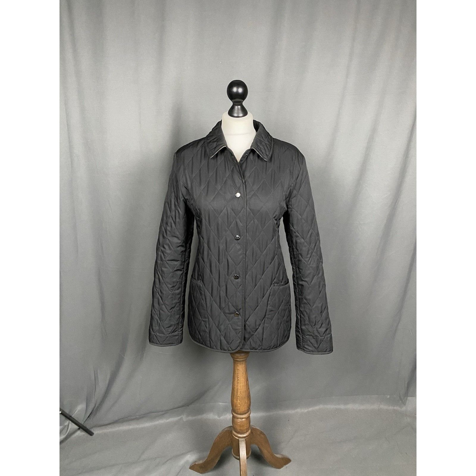 Burberry Burberry Nova Check Lining Women's Black Quilted Jacket Size Size S / US 4 / IT 40 - 4 Thumbnail