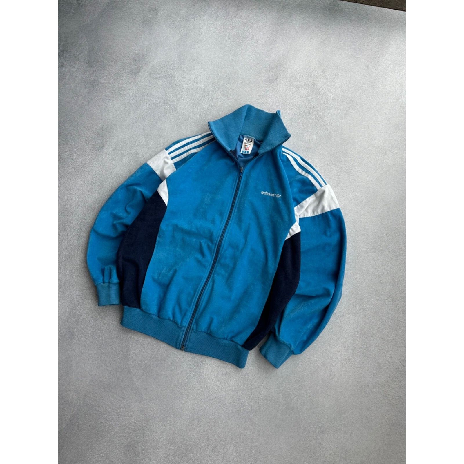 Adidas Vintage Adidas West Germany Mens Rare Track Jacket Sz S Size US S / EU 44-46 / 1 - 2 Thumbnail