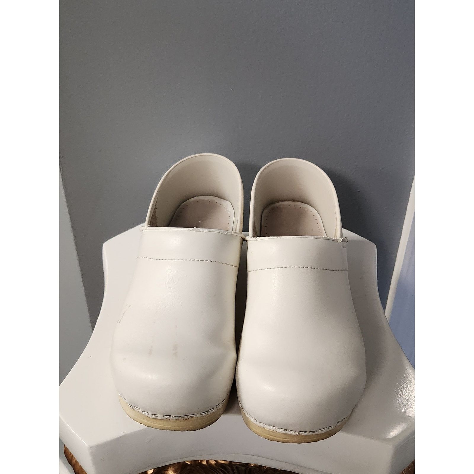 Other Sanita Prof. Patent Leather White Clog 40 US 9.5 Nurse Size US 10 / IT 40 - 1 Thumbnail