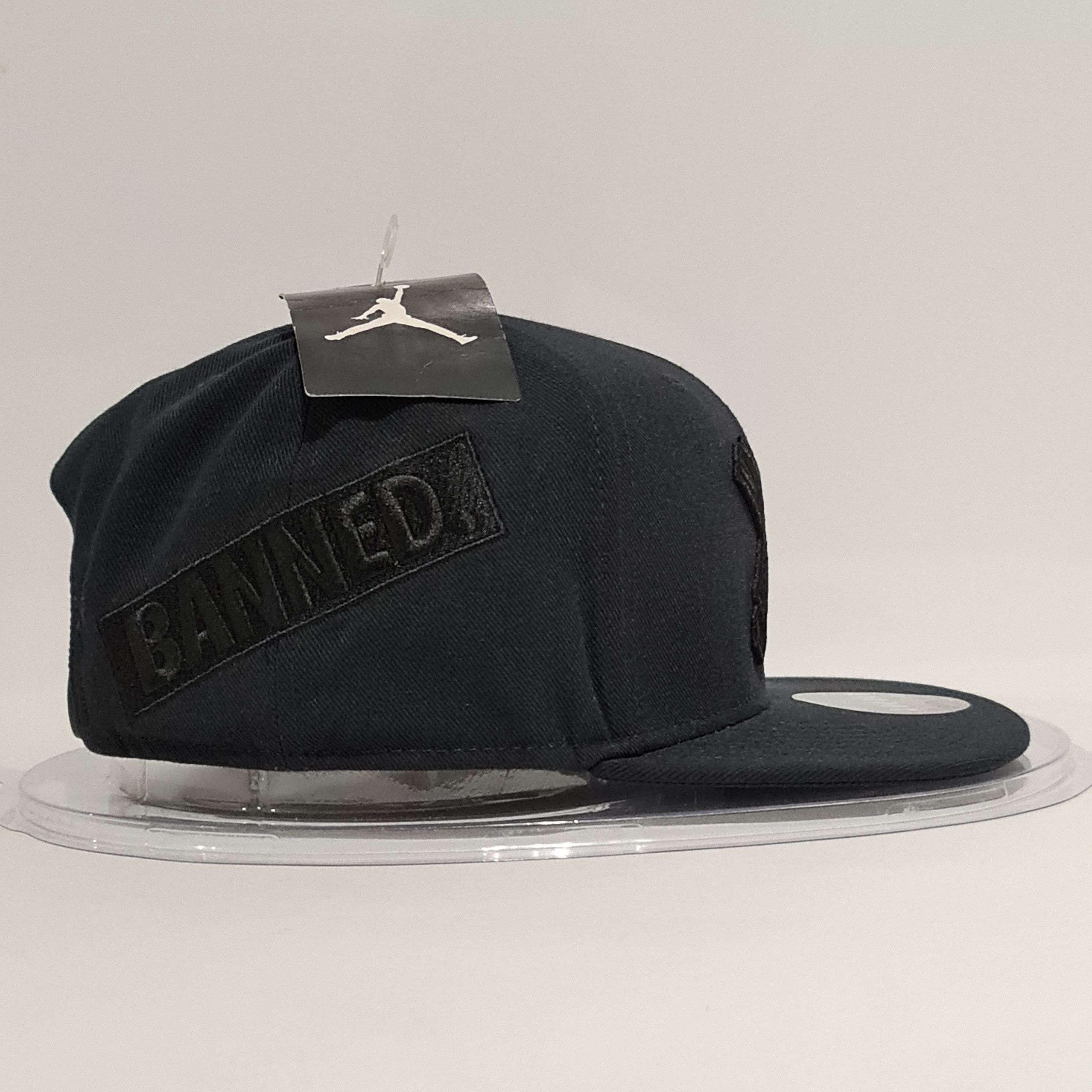 Jordan Brand Jordan Cap Snapback 'Banned' Triple Black Size ONE SIZE - 4 Thumbnail