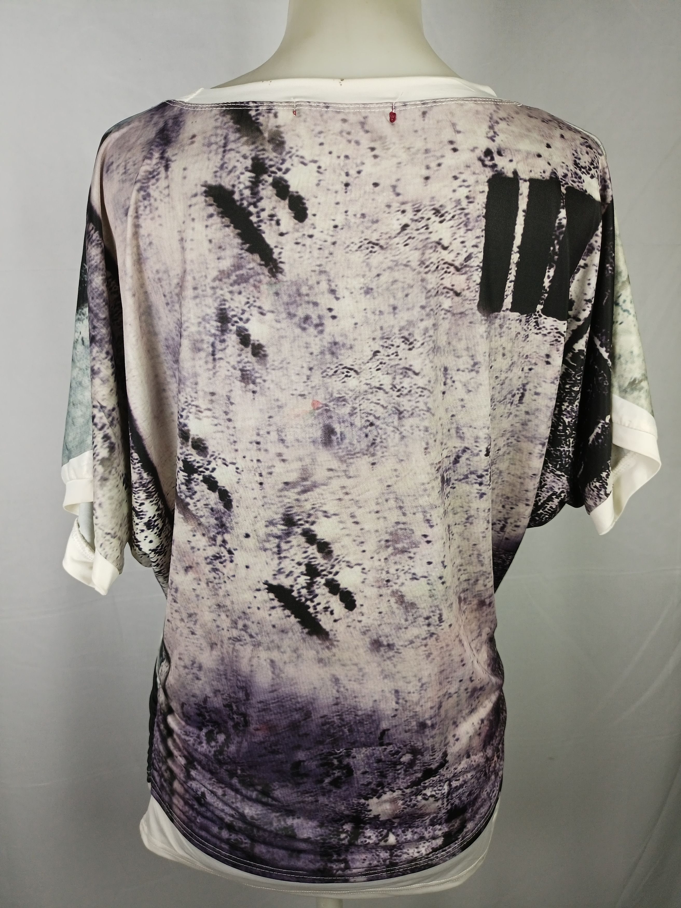 Vintage Adolfo Women's Printed Jersey T-Shirt Size M / US 6-8 / IT 42-44 - 7 Thumbnail