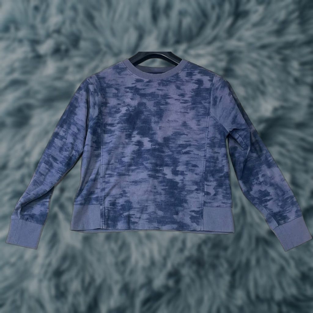 Athleta Athleta Sweatshirt Farallon Crew Neck Blue Purple Camouflage Women S Pullover Casual Activewear Sweatshirt Size S / US 4 / IT 40 - 1 Thumbnail