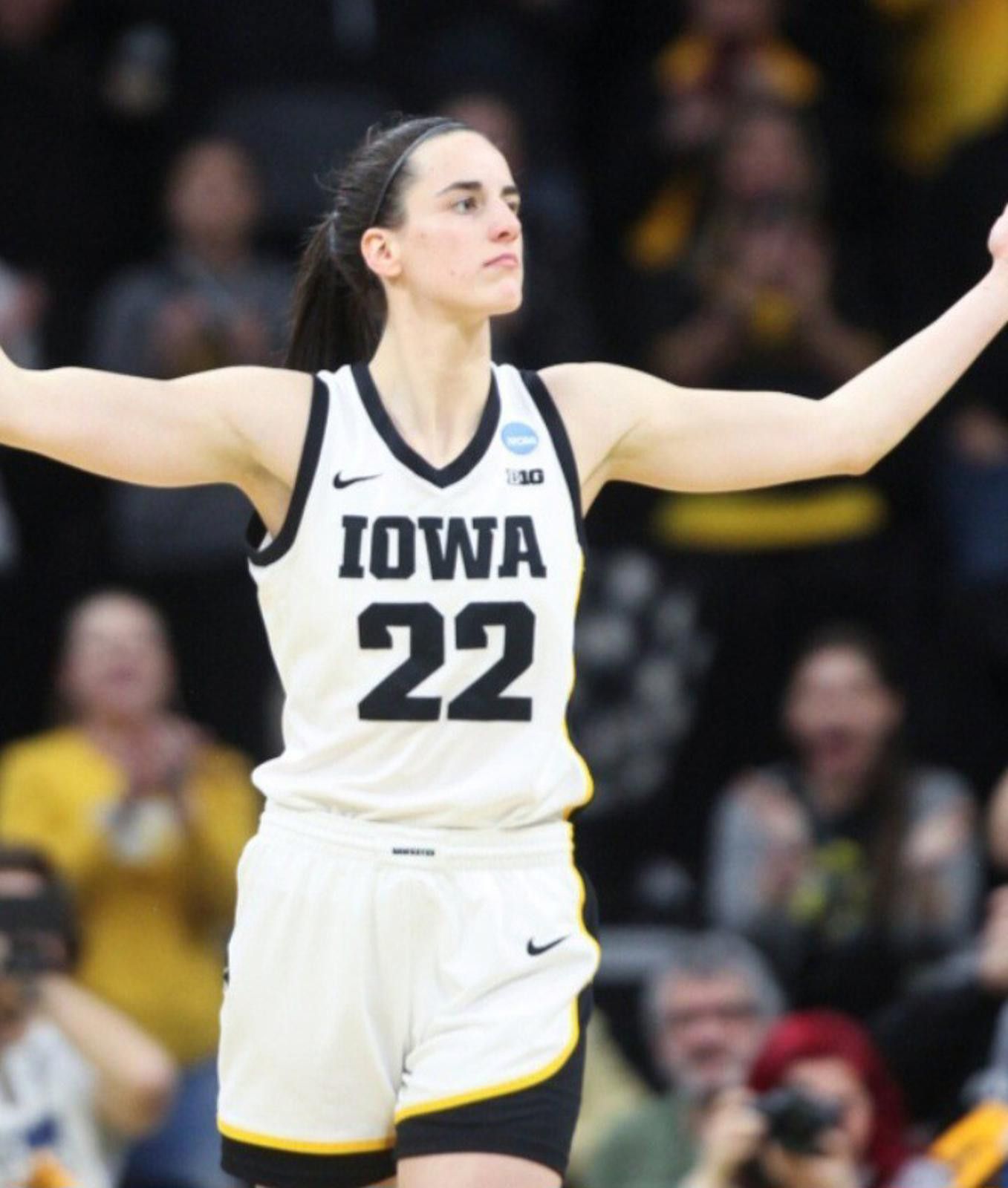 Nike Caitlin Clark (Nike)-(Iowa)-(Hawkeyes)-(White)-(Jersey)-$65 Size US M / EU 48-50 / 2 - 2 Thumbnail