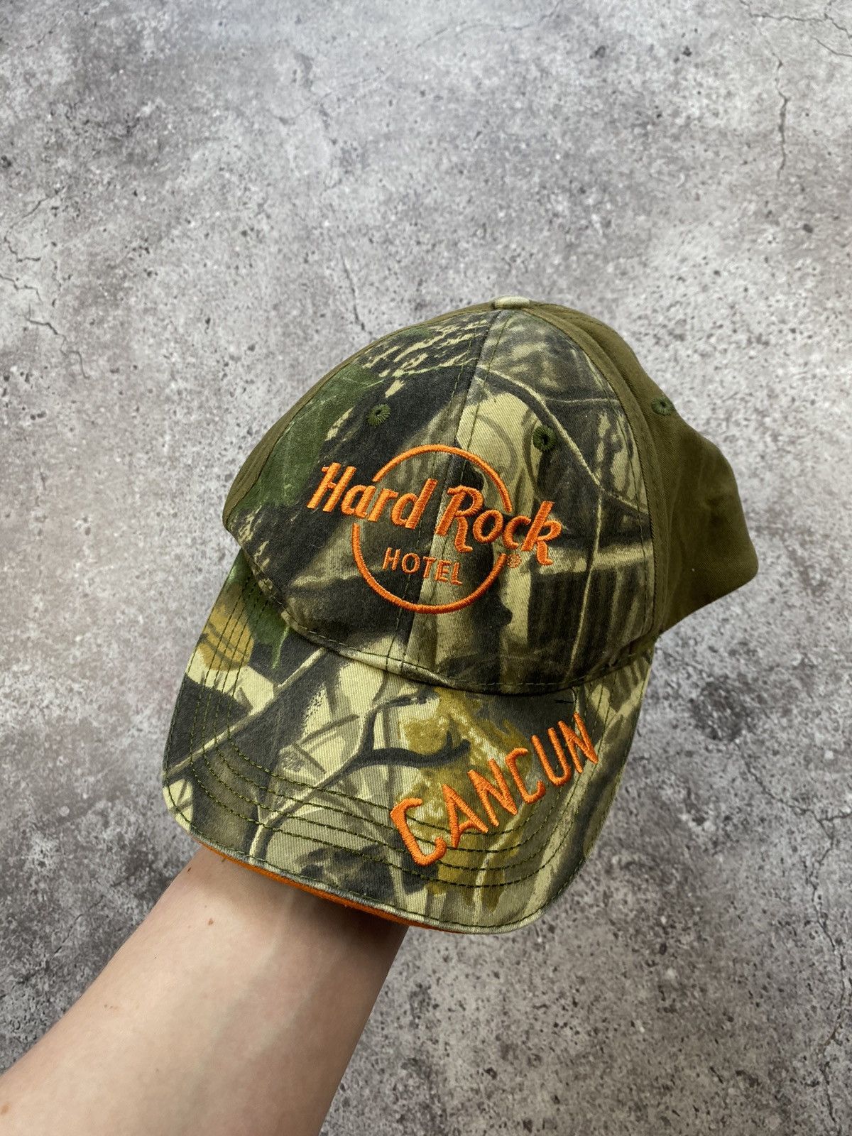 Hard Rock Cafe × Vintage Vintage Y2K Hard Rock real tree camo New York cap Size ONE SIZE - 1 Thumbnail