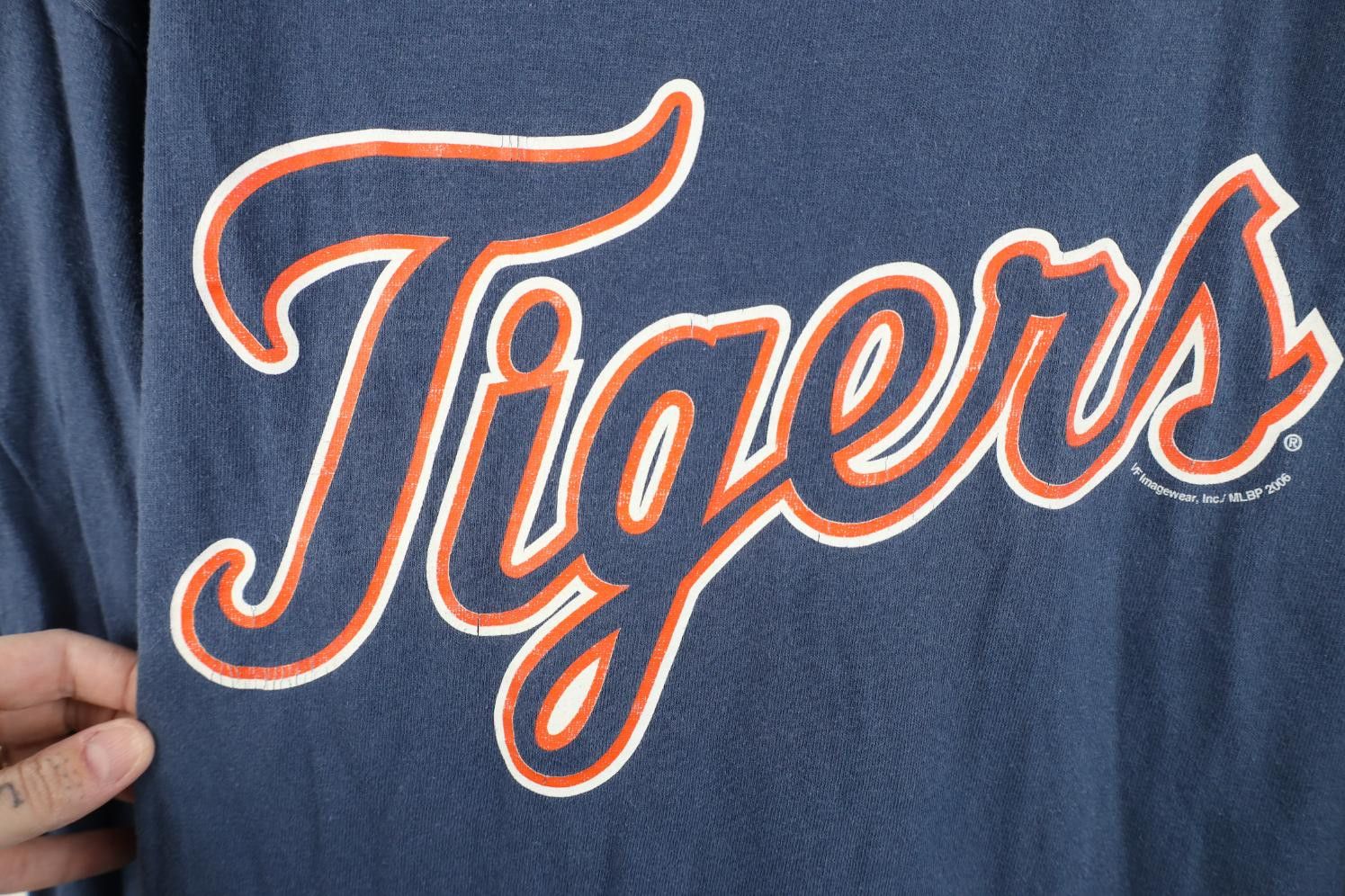 Vintage Vintage Y2K 2006 Tigers Baseball Long Sleeve T-Shirt Blue Size US XL / EU 56 / 4 - 4 Thumbnail