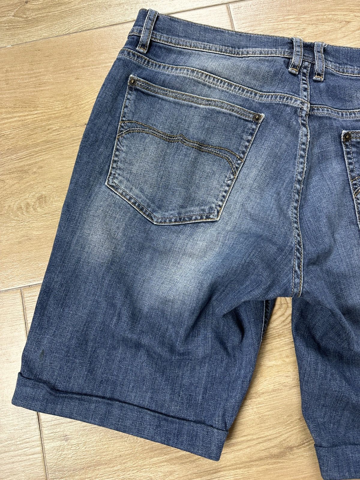 Dolce & Gabbana × Vintage Vintage Y2K Dolce & Gabbana Denim Shorts Size US 34 / EU 50 - 10 Thumbnail