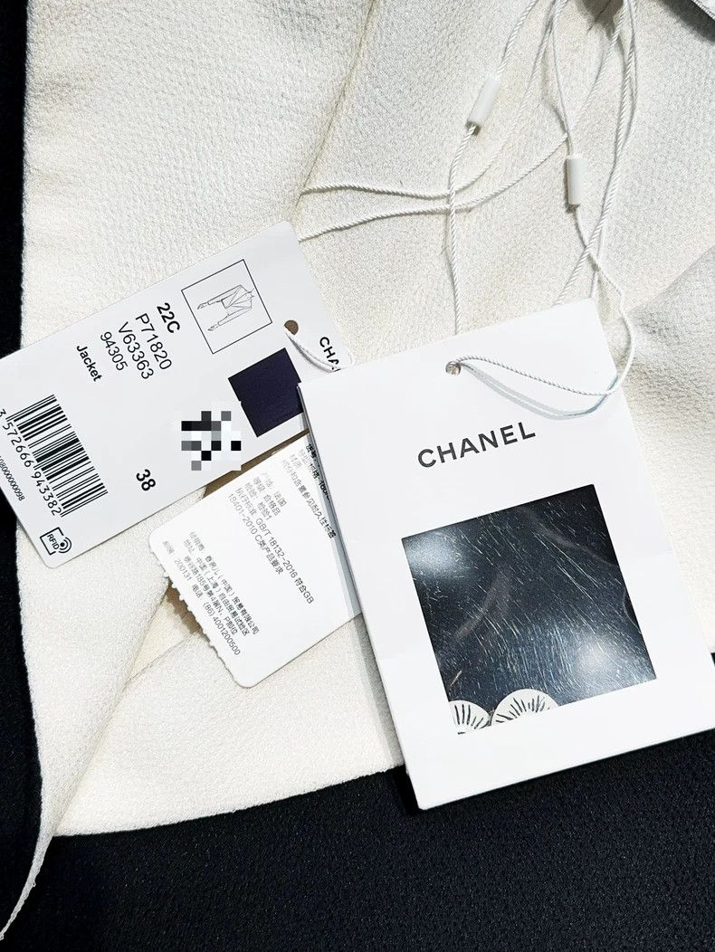 Chanel Chanel 22C black and white lapel short jacket Size XS / US 0-2 / IT 36-38 - 6 Thumbnail