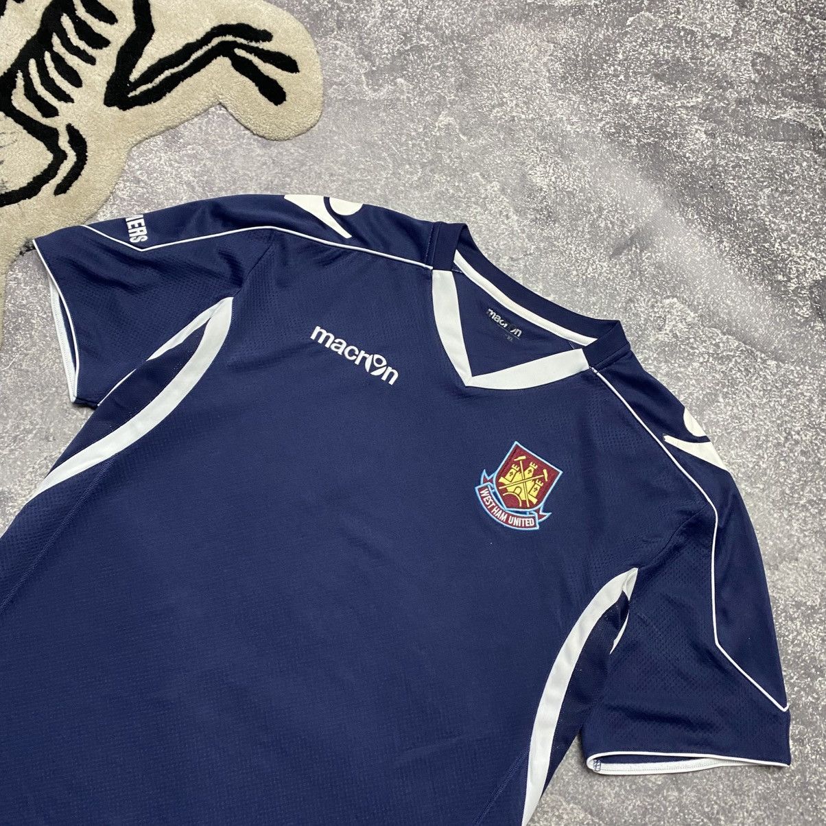 Vintage Vintage Macron West Ham United Team soccer jersey Size US XXL / EU 58 / 5 - 2 Thumbnail