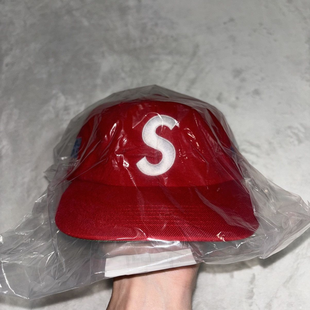 帽子 Supreme World Famous S Logo 6-Panel Supreme World Famous S Logo 6-Panel Black - SS25 - US
