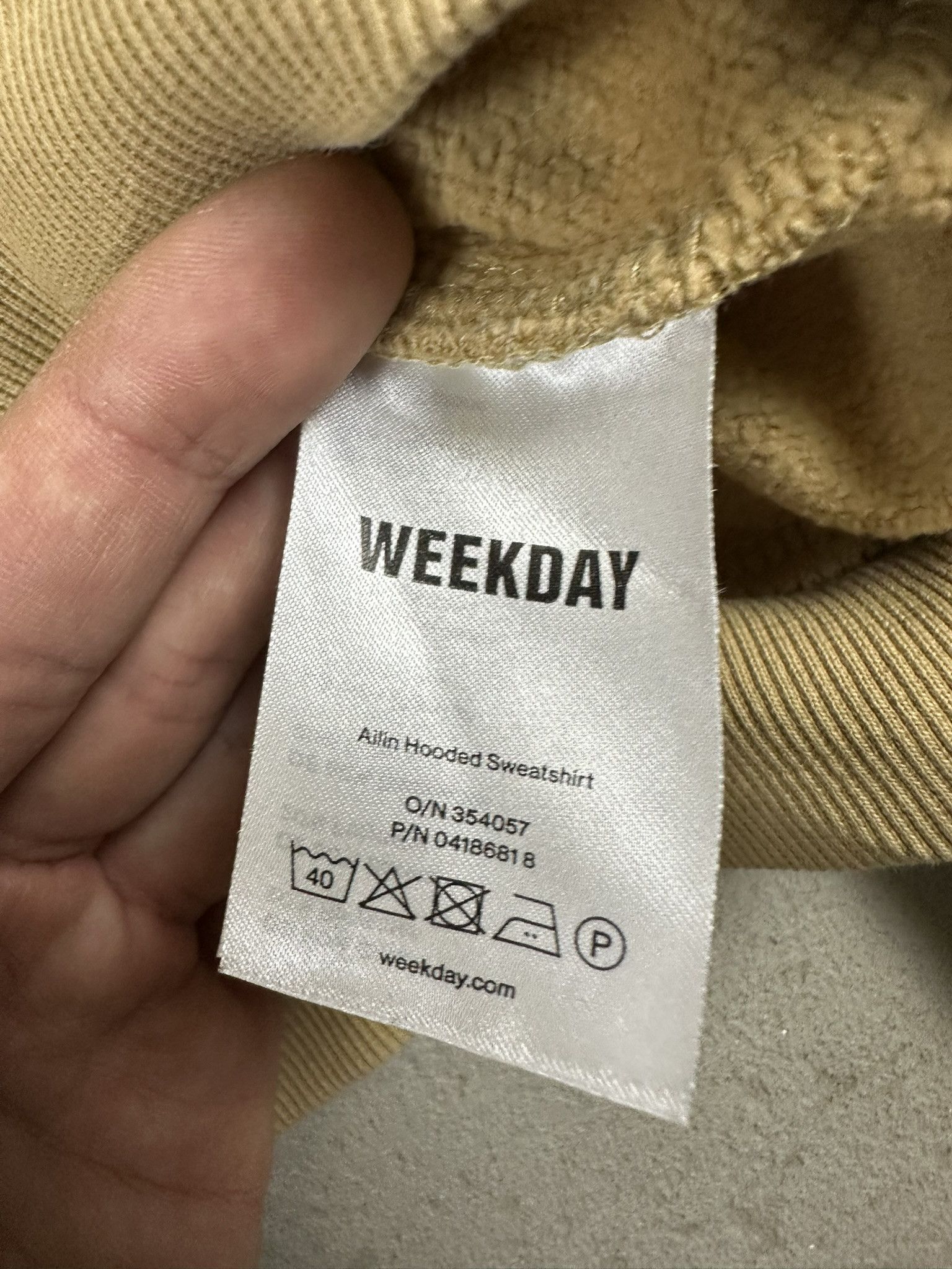 Weekday Weekday Boxy Oversized Ailin Basic Blank Sweatshirt Hoodie Size US M / EU 48-50 / 2 - 14 Thumbnail