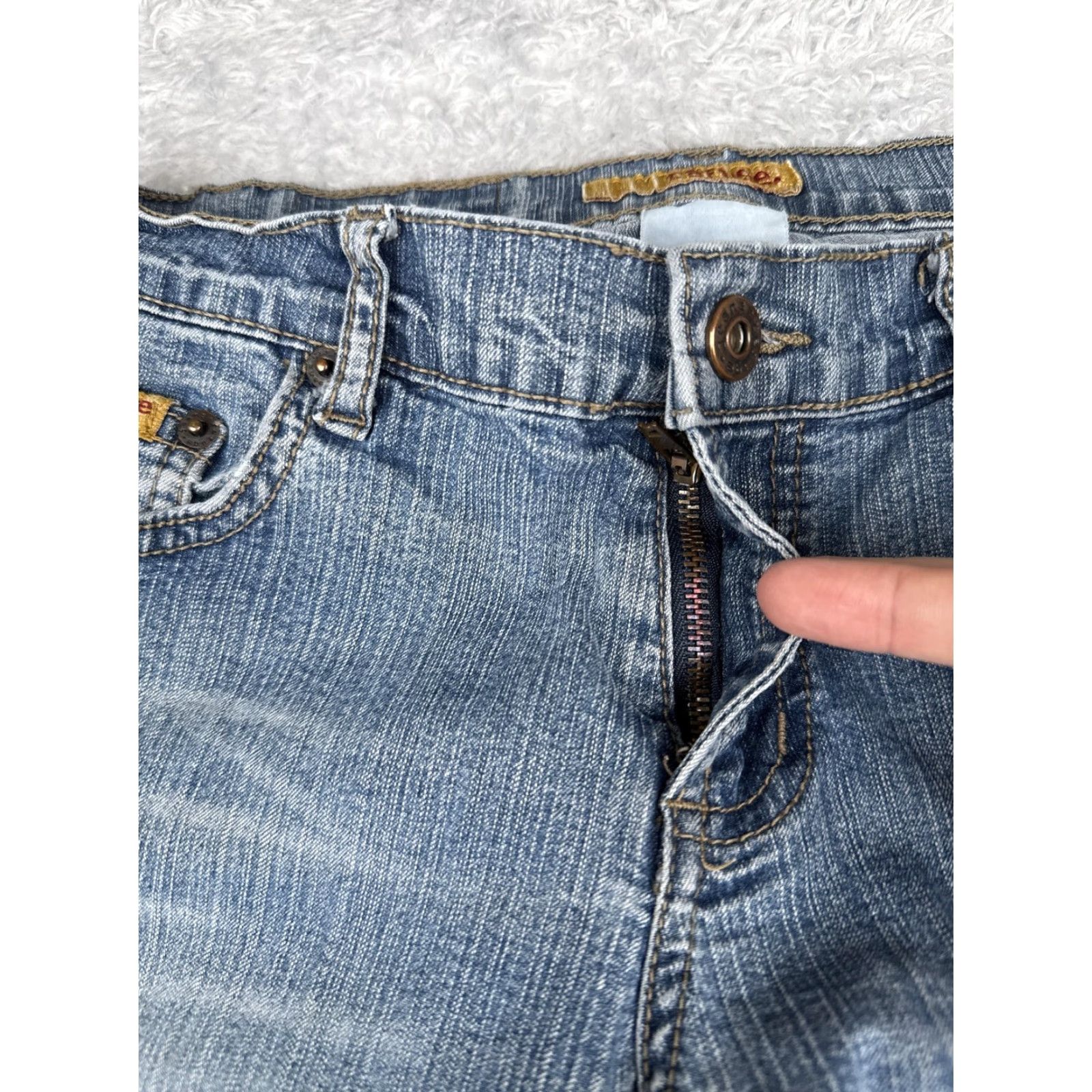 Denime Refuge Jeans Bootcut Denim 7 Womens Juniors Regular 31in Blue Distressed 5-Pocket Jeans Women Size 28" / US 6 / IT 42 - 5 Thumbnail
