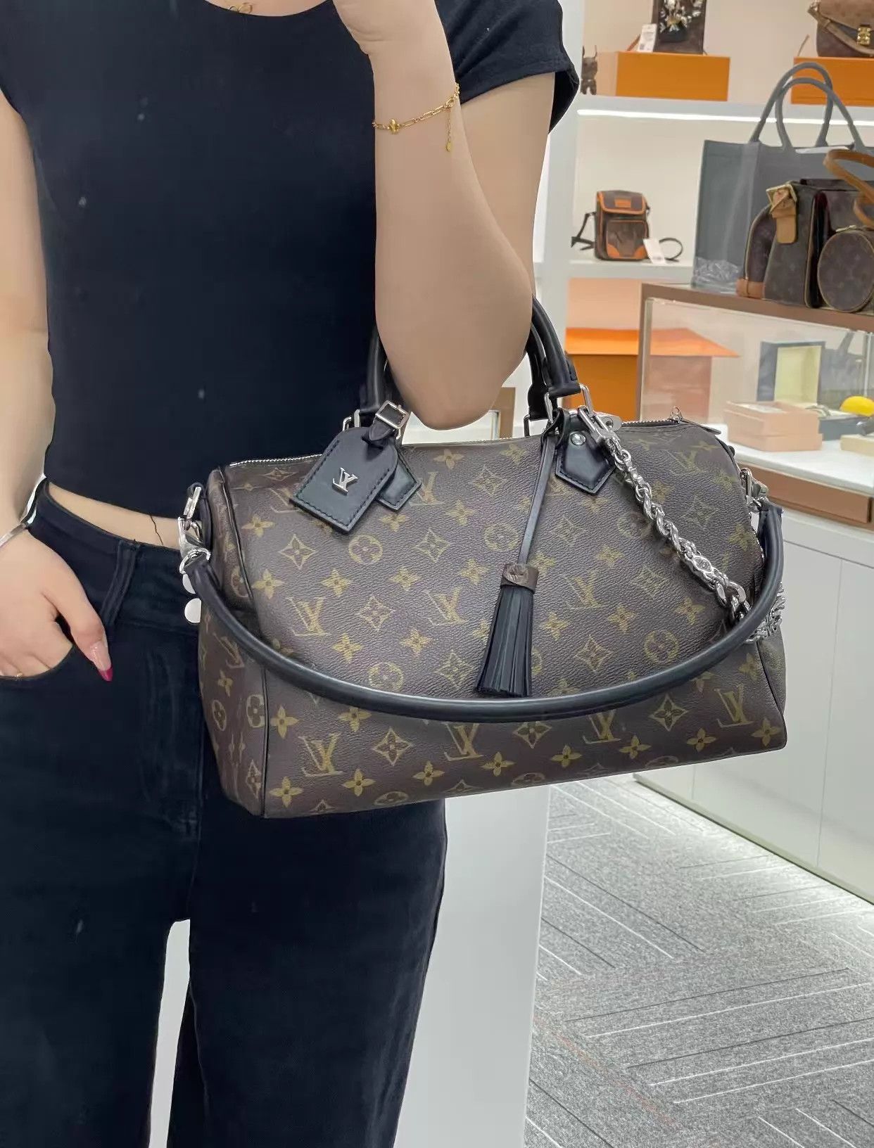 Louis Vuitton LV Speedy Soft 30 Black Leather Tassel M961 Limited Size ONE SIZE - 2 Thumbnail