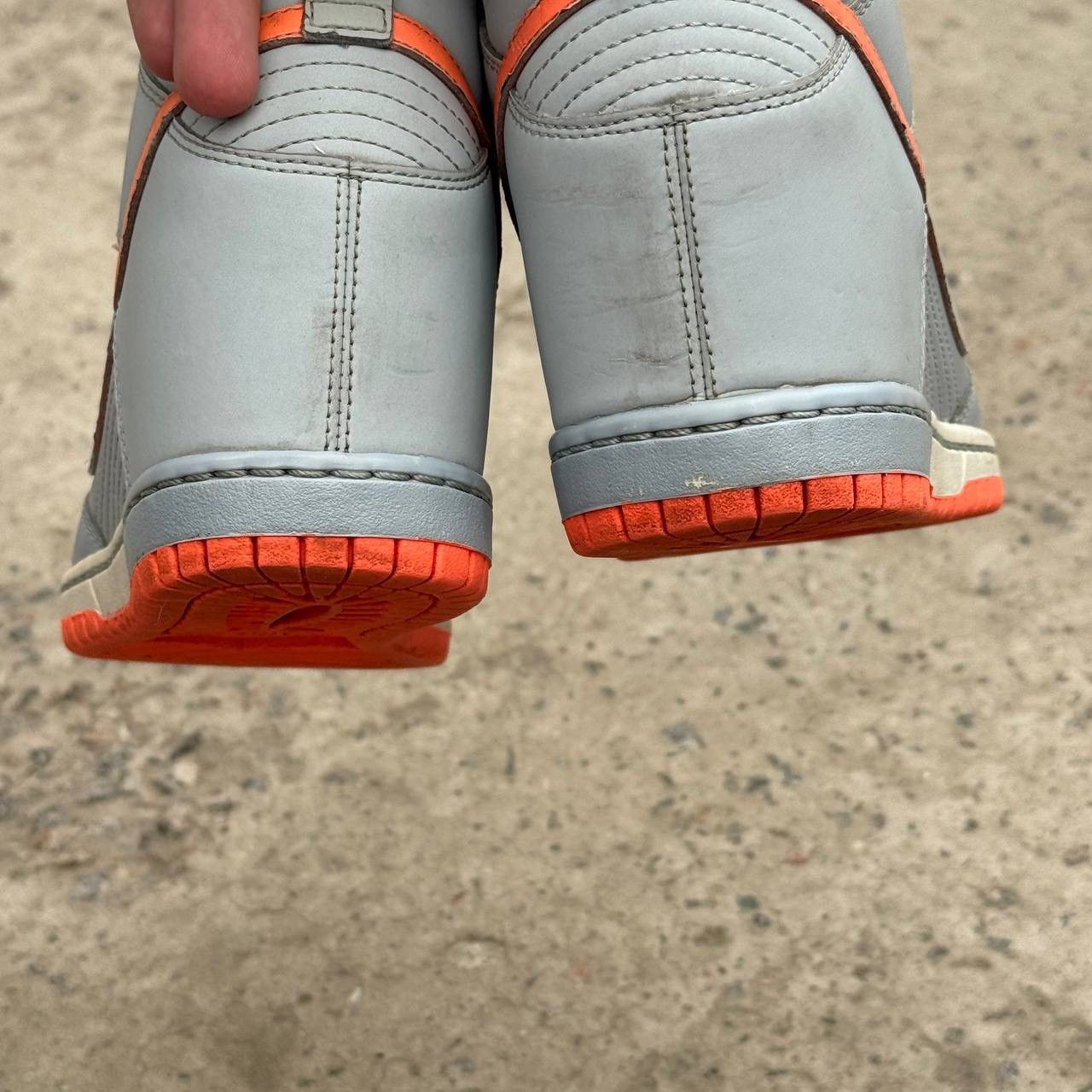 Nike VTG Women’s Nike WMNS Dunk Sky Hi Essential Ultra Rare 38 Size US 8 / IT 38 - 6 Thumbnail