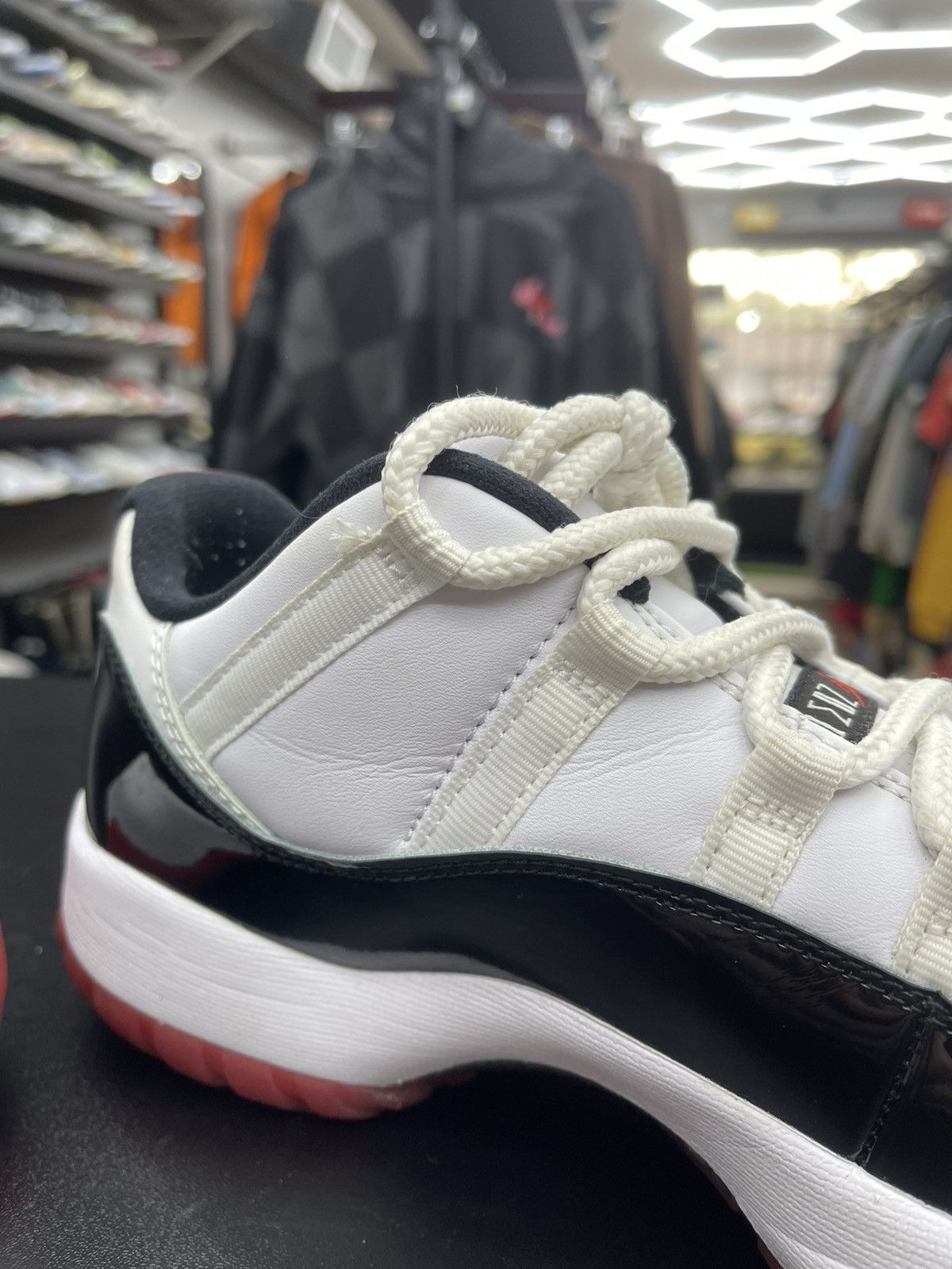 Jordan Brand Size 10 - Jordan 11 Concord Bred Low Size US 10 / EU 43 - 8 Thumbnail