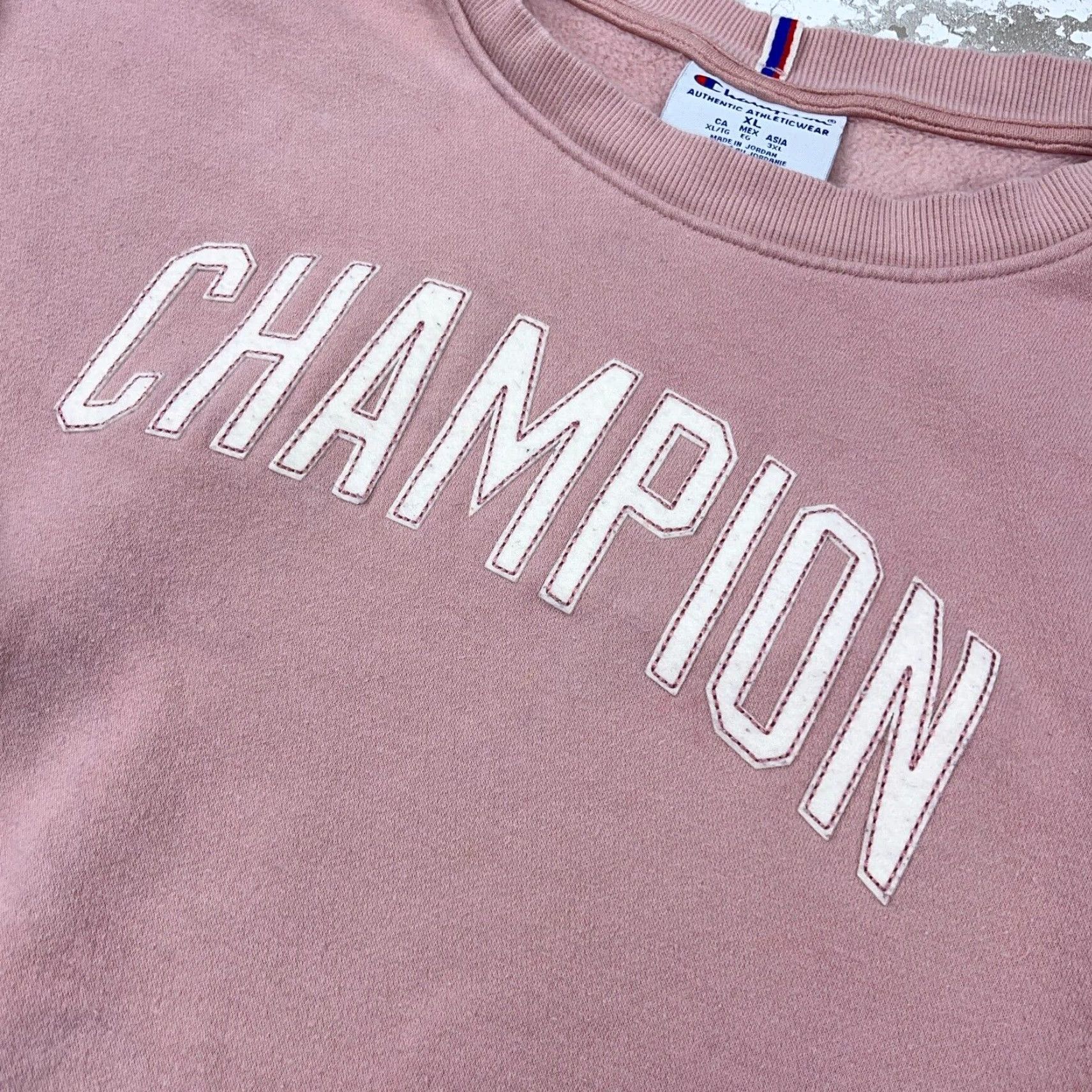 Champion Champion Sweatshirt Women XL Pink White Crew Neck Sweater Blank Plain Retro Size XL / US 12-14 / IT 48-50 - 2 Thumbnail