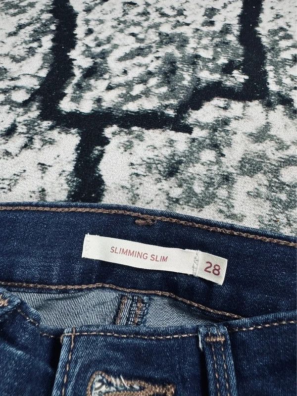 Levi's Levis Slimming slim jeans navy blue 28 30 Size 28" / US 6 / IT 42 - 5 Thumbnail