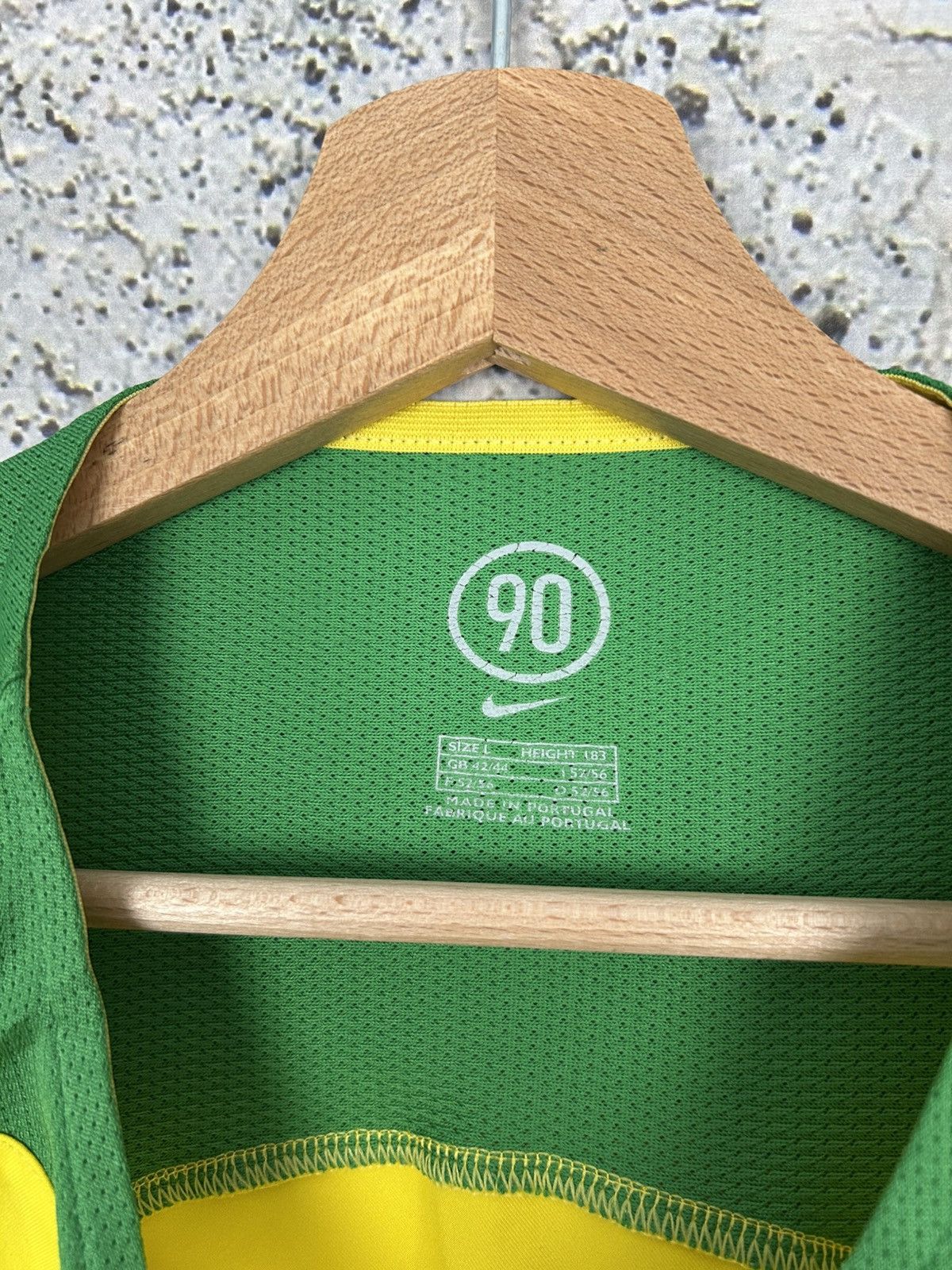 Nike Vintage Nike Brazil Soccer Jersey Football Sportswear Size US L / EU 52-54 / 3 - 5 Thumbnail