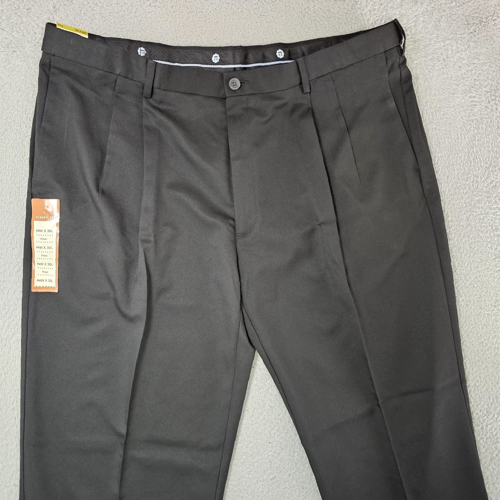 Haggar Haggar Cool 18 Pro Dress Pants Mens 44x30 Black Classic Fit Pleated No Iron Pants Formal Business Size US 44 / EU 60 - 2 Thumbnail