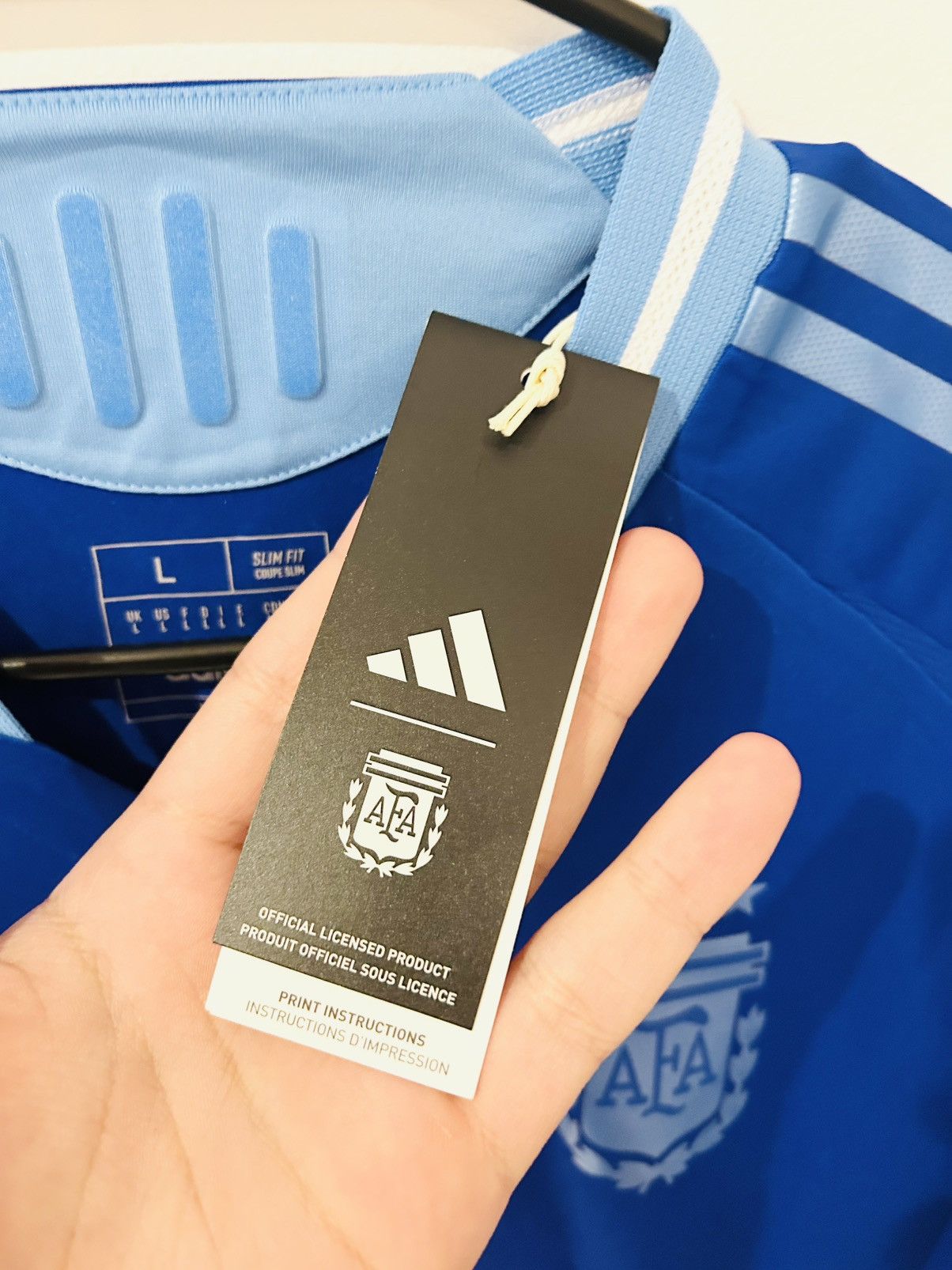 Adidas Messi Argentina 2024 Away Player Jersey BNWT Size US L / EU 52-54 / 3 - 4 Thumbnail